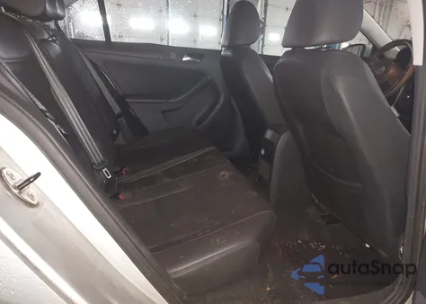 2012 Volkswagen Jetta 2.5L Se z USA, uszkodzony, nr VIN 3VWDP7AJ8CM323823